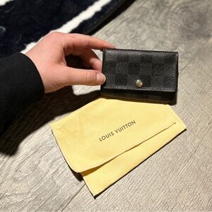 Louis Vuitton 6 Key Holder - Damier Graphite